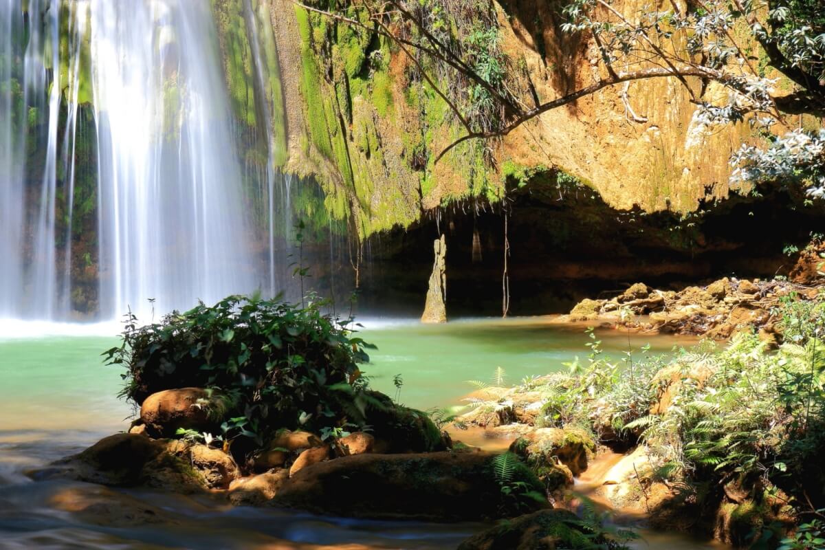 El Limón Little Waterfall Samaná Peninsula Dominican Republic by Daniel Garrido via Flickr